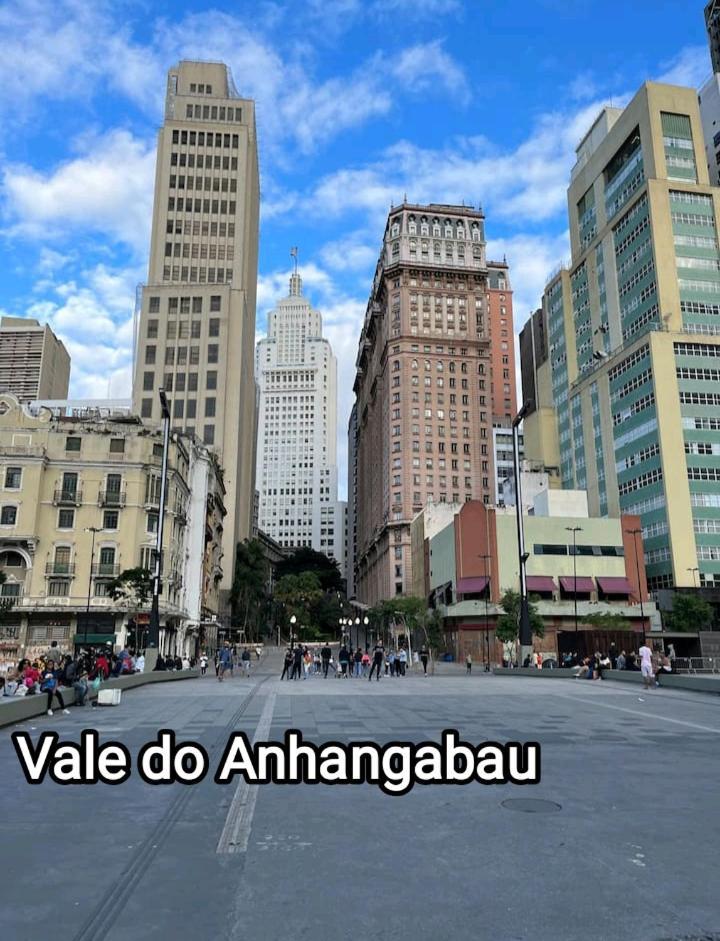 Studio No Centro De Sao Paulo, A 3 Minutos Do Metro, Com Garagem Gratis Aparthotel Buitenkant foto